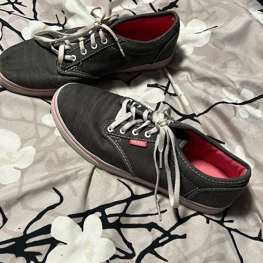 Vintage Rare Vans Off The Wall Skateboard or tennis shoes!